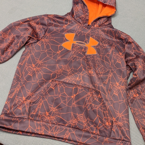 Under Armour Other - ❄️ Under Armour YLG Youth Boy's Large Hooded Sweatshirt